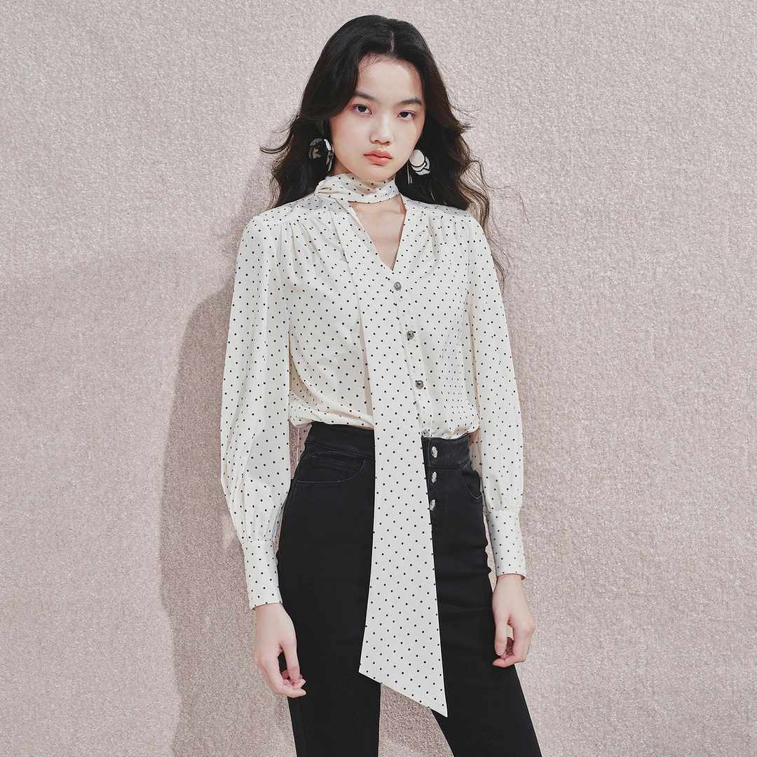 M-精致浪漫感系带挂脖上衣温柔风衬衫女