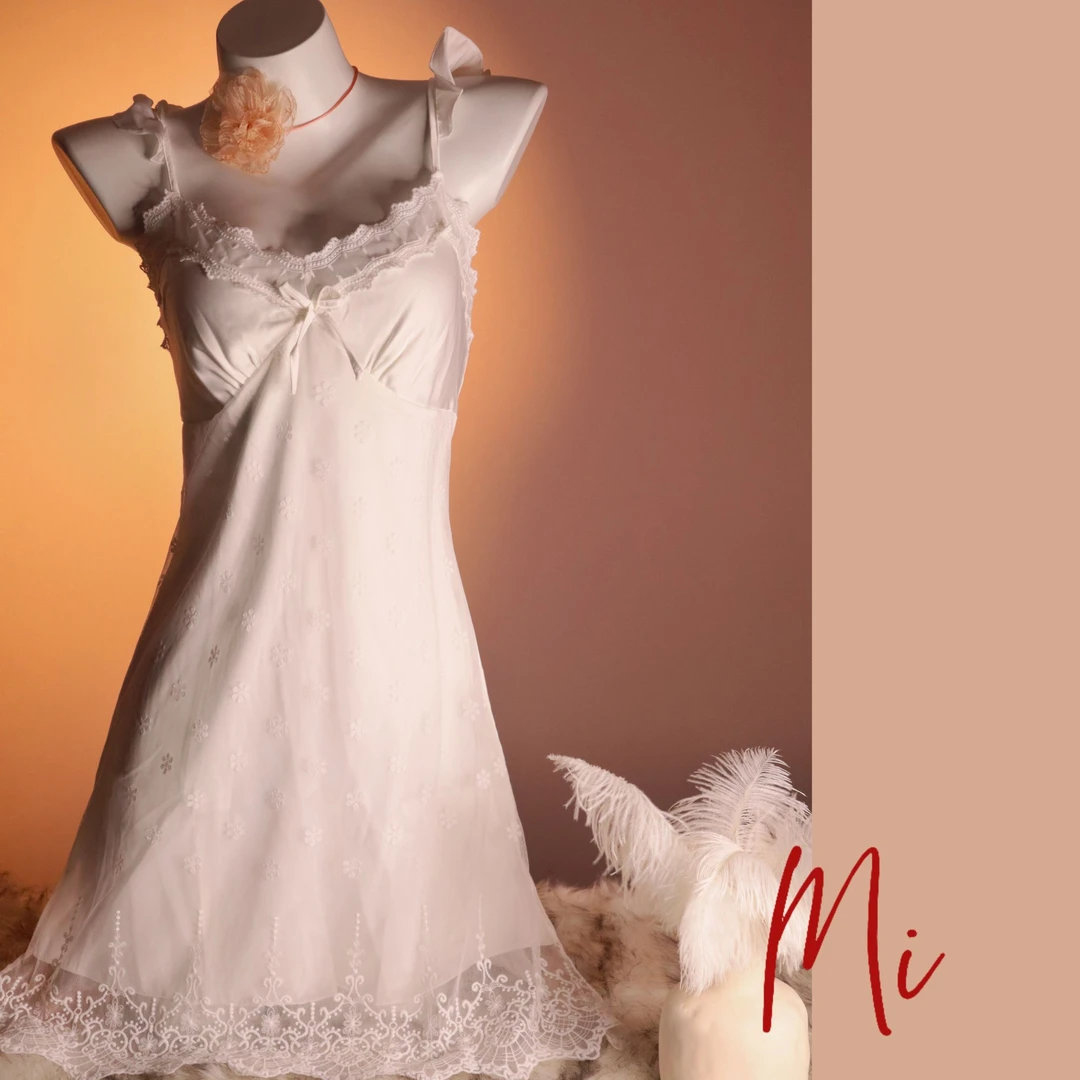 (纱糖）白色花边蕾丝小白裙