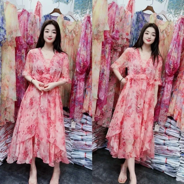 夏季新款樱桃红韩版印花连衣裙时尚减龄气质甜美抽绳碎花连衣裙