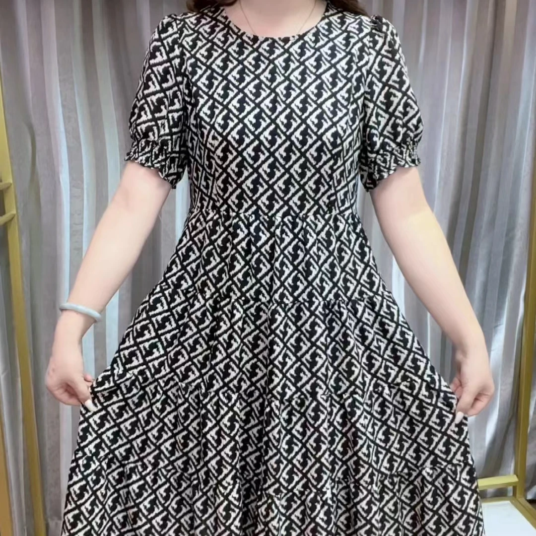 2024夏季新款气质修身中长款连衣裙女