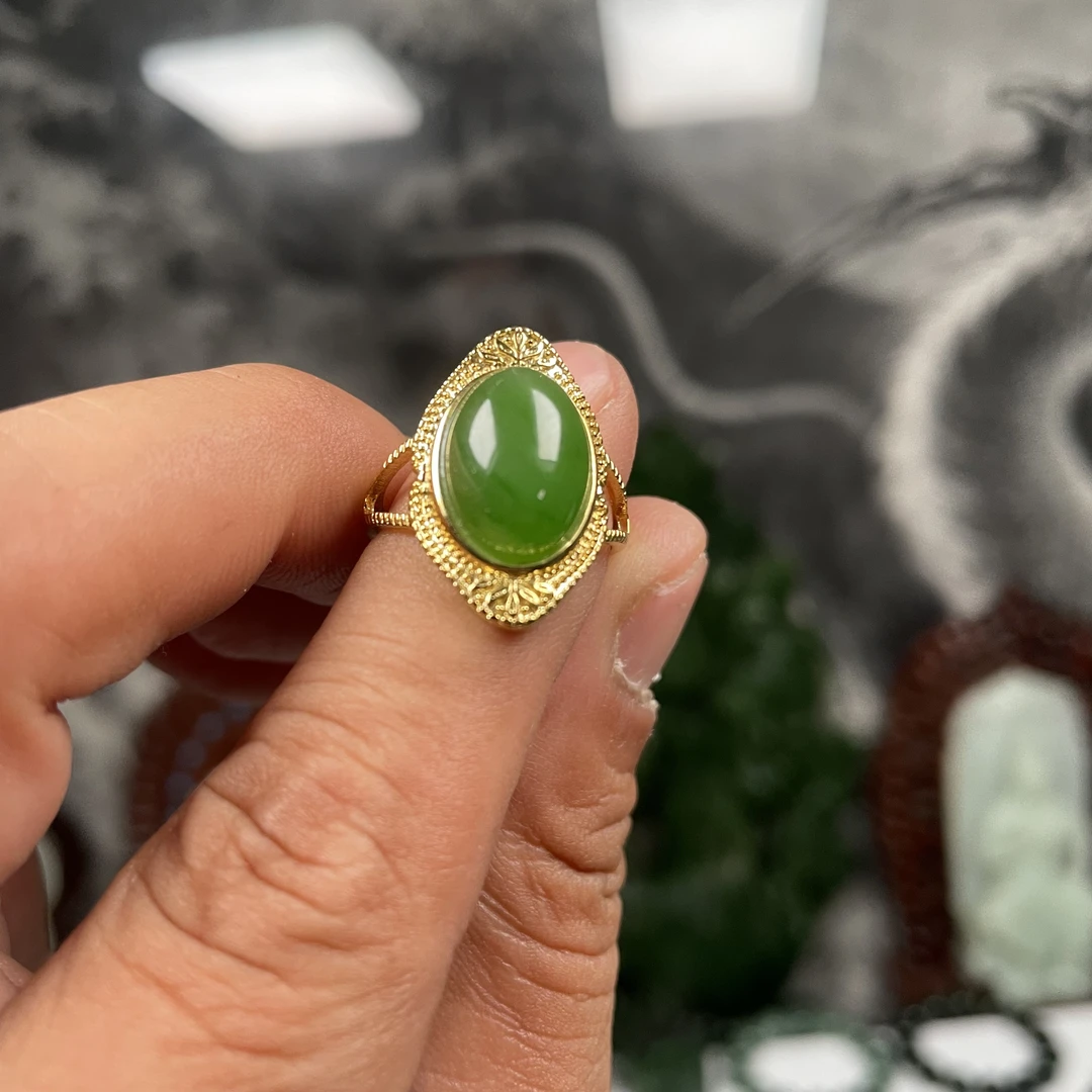 俄罗斯七号矿老坑碧玉戒指