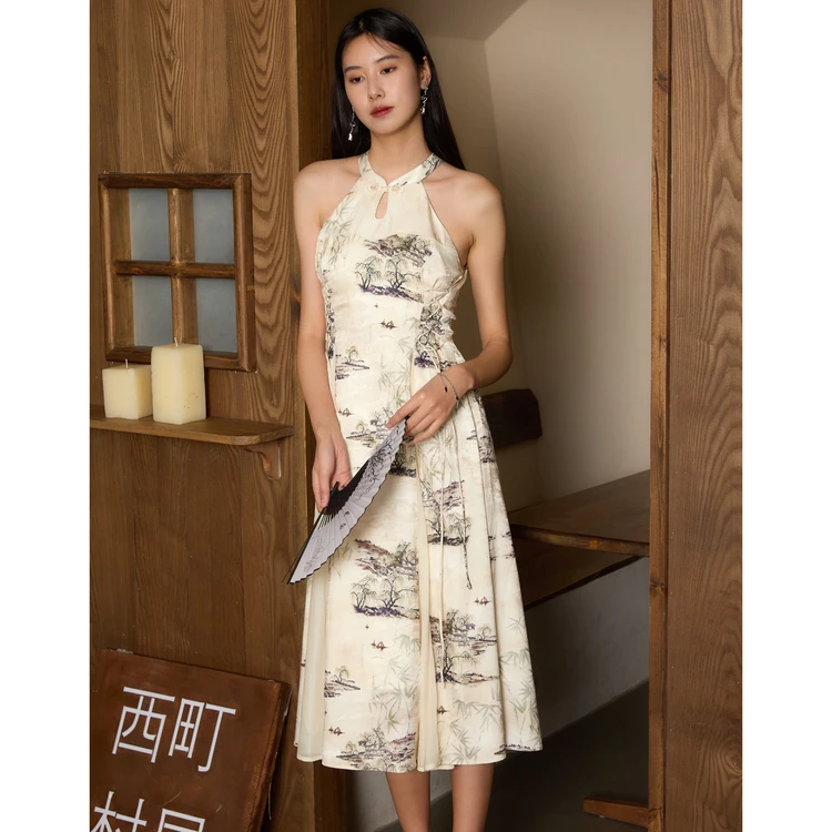 西町村屋新中式连衣裙女2024春季新款国风挂脖无袖裙子EA9502002