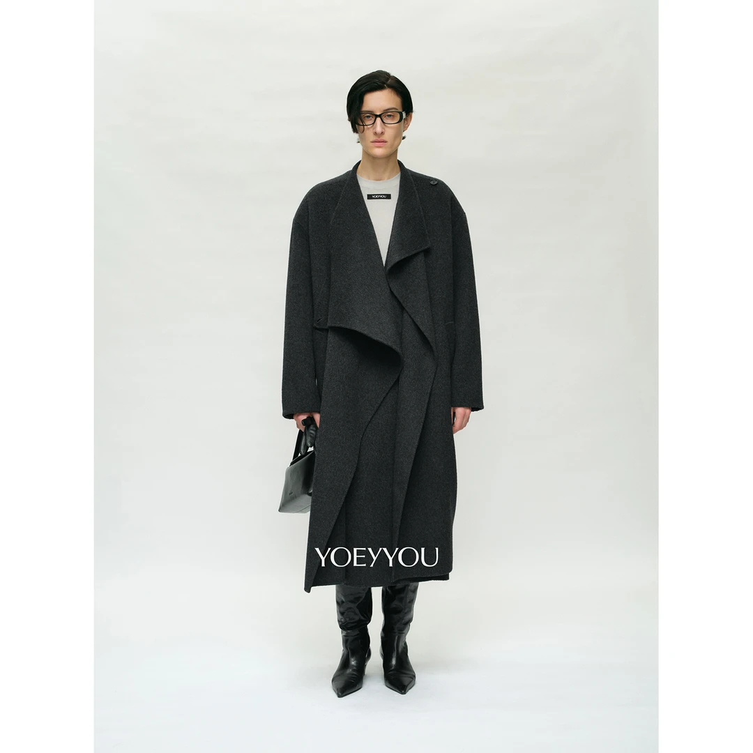 SOLSOL-YOEYYOU设计师品牌24秋冬不对称无领宽肩长外套YOAW423045
