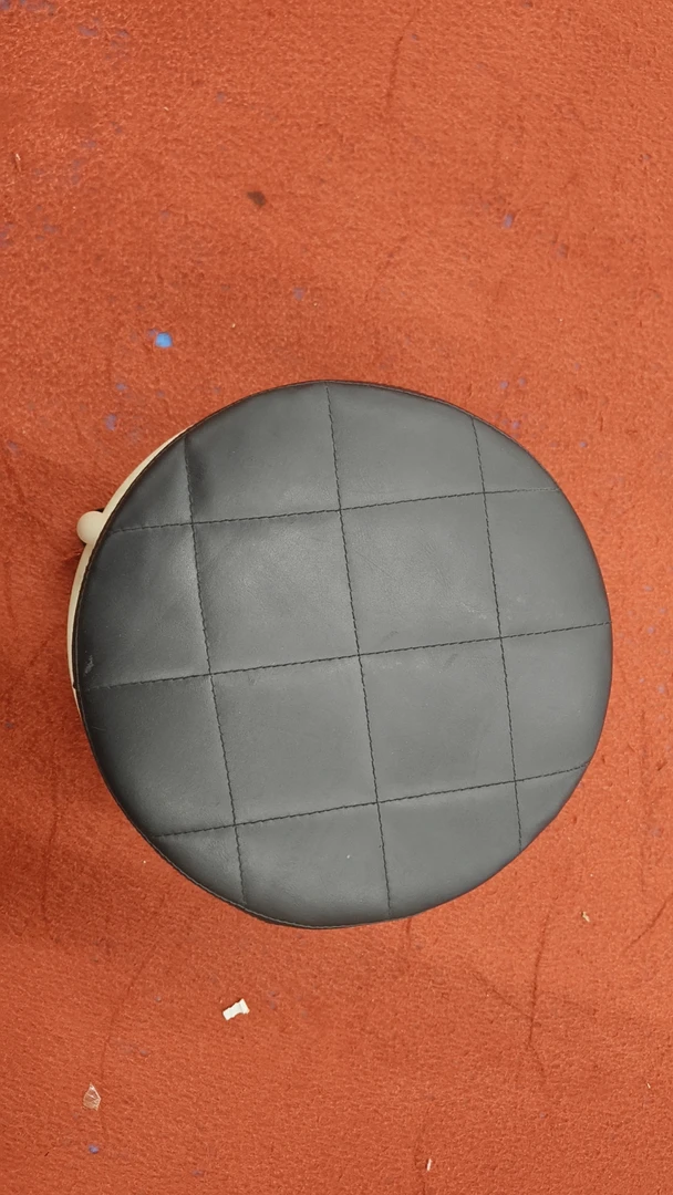 家用万向轮美缝凳子带轮旋转擦地矮凳带娃学走路凳美甲修脚凳滑轮