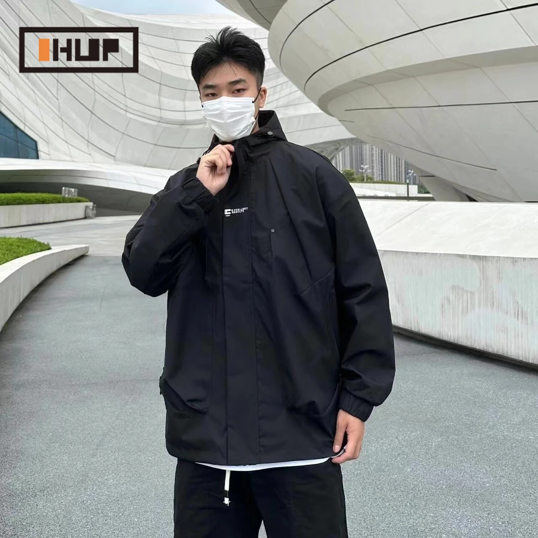 秋冬百搭冲锋衣运动时尚户外连帽防水防风潮流加厚外套运动风休闲