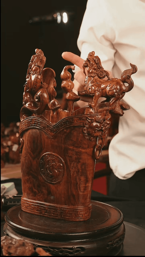 【闪购商品】黄花梨/降香黄檀海南黄花梨【螭龙鐏】