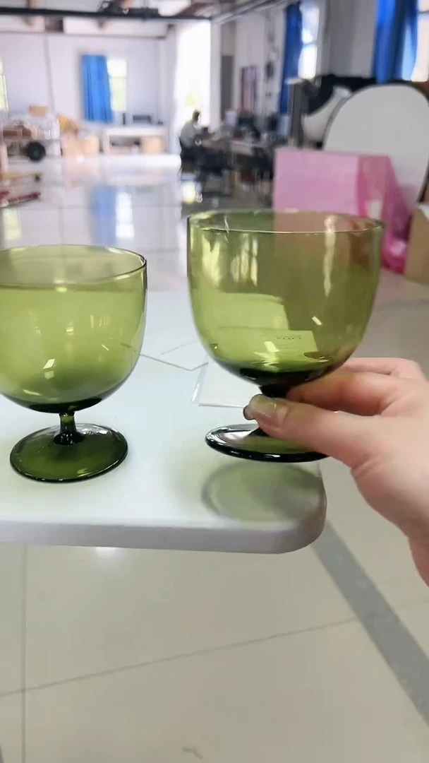 【闪购商品】HW-hm橄榄绿酒杯-迷你*2
