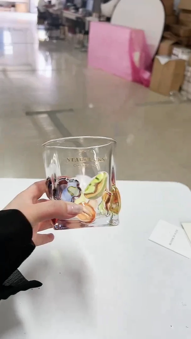【闪购商品】星巴克云朵杯子（彩绘）