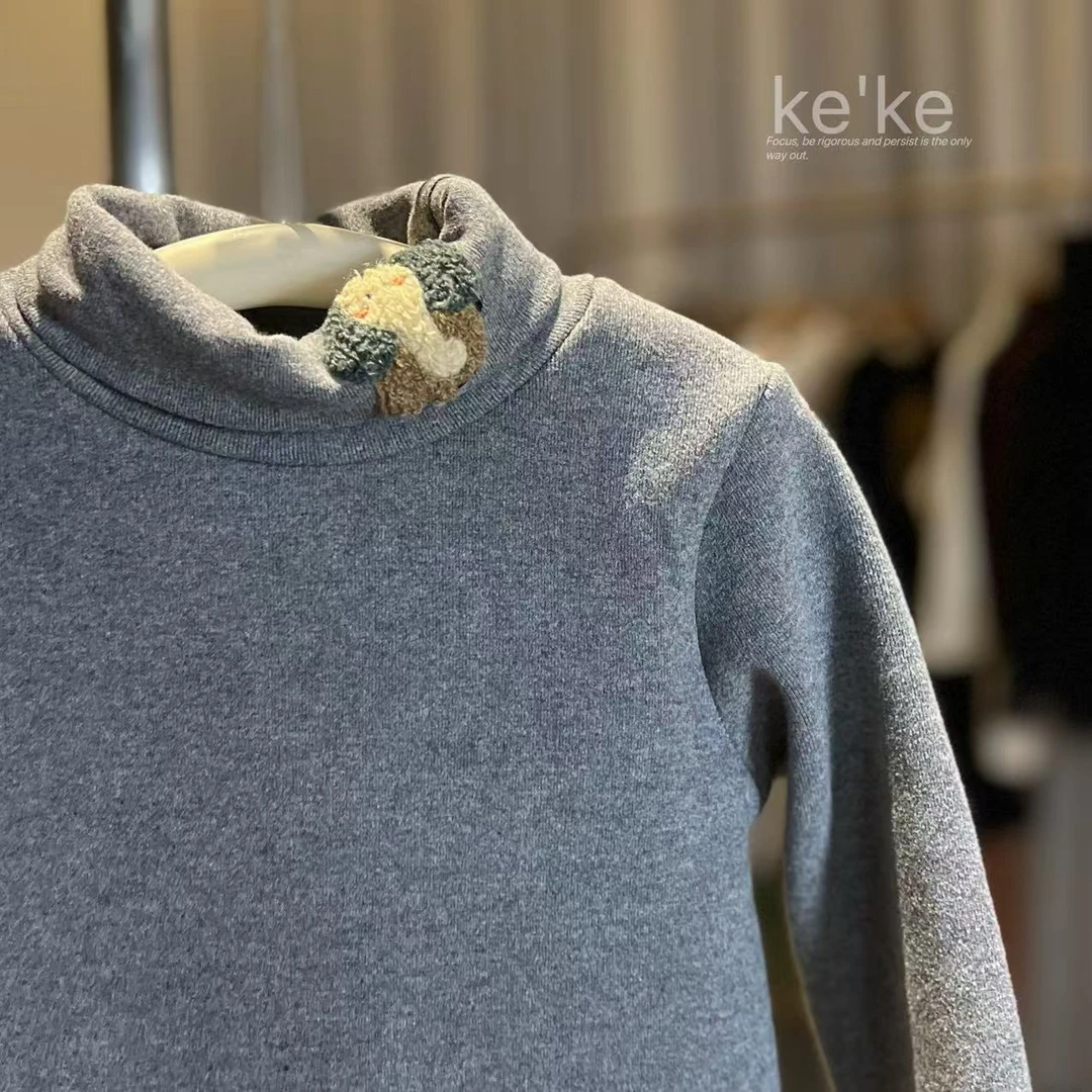 【加绒】Y9623【圆小满】韩版领口毛巾绣打底衫 Keke
