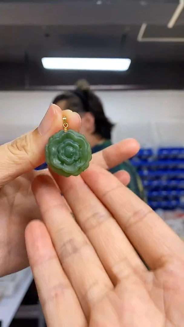 【闪购商品】和田玉吊坠18K金镶嵌多样性发其一