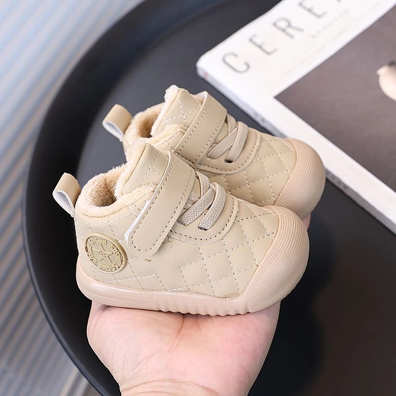 儿童百搭加绒保暖小童鞋1-2--3岁秋冬加厚软底防滑男女宝学步鞋子