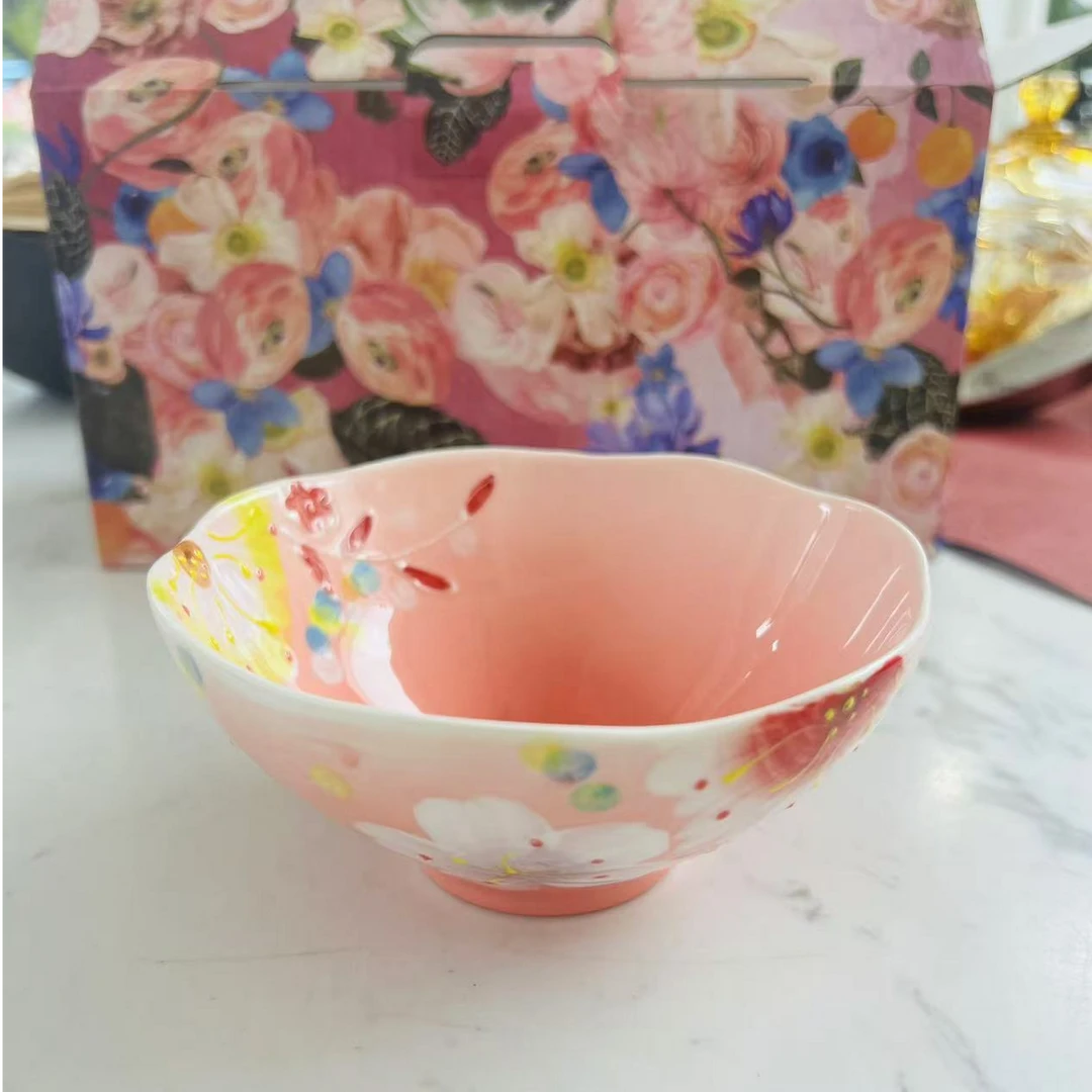 濑户 手绘高温烧制花朵浮雕粉色小饭碗花边碗陶瓷饭碗可爱
