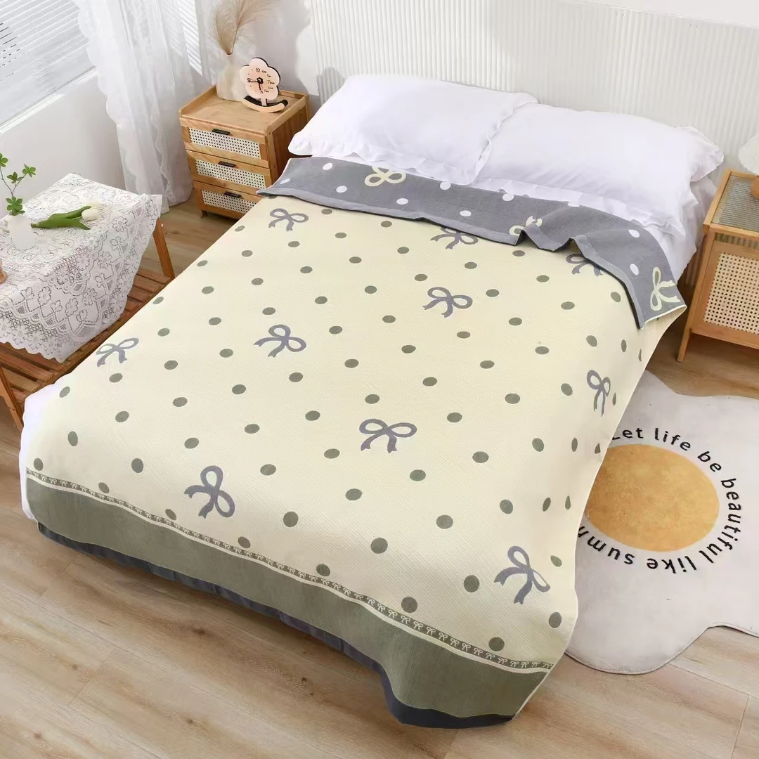 透气彩棉【纱布毛巾被】<波点蝴蝶结>150X200cm<±5cm> 单人吸汗