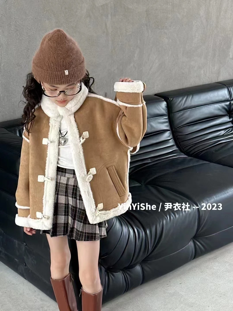 110～150码中童版皮毛一体上衣