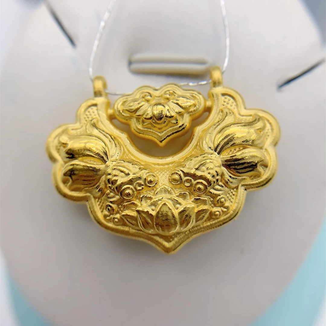 足金999  3D硬金工艺锦鲤锁吊坠时尚经典精致百搭