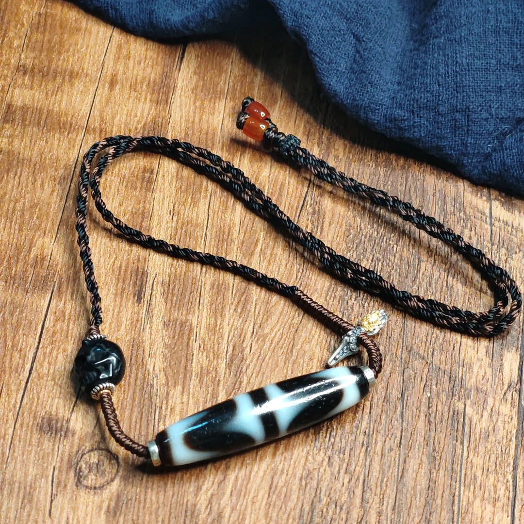 壹加火火|原创设计多样性玛瑙张奎双牙牙锁骨链