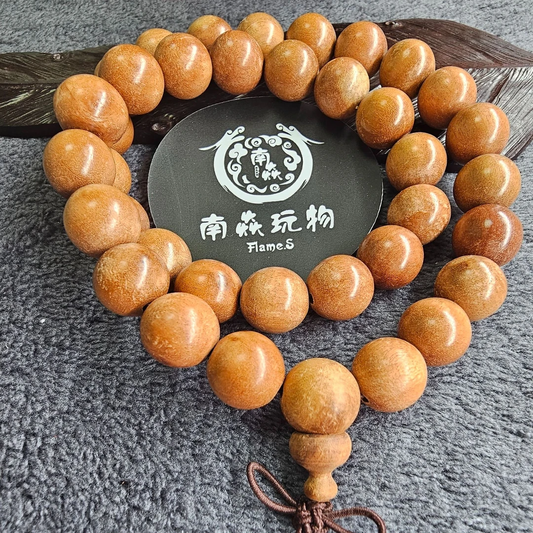 雷击枣木手串手持