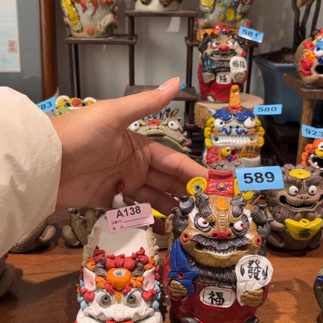 【闪购商品】陶瓷泥塑爱****哥