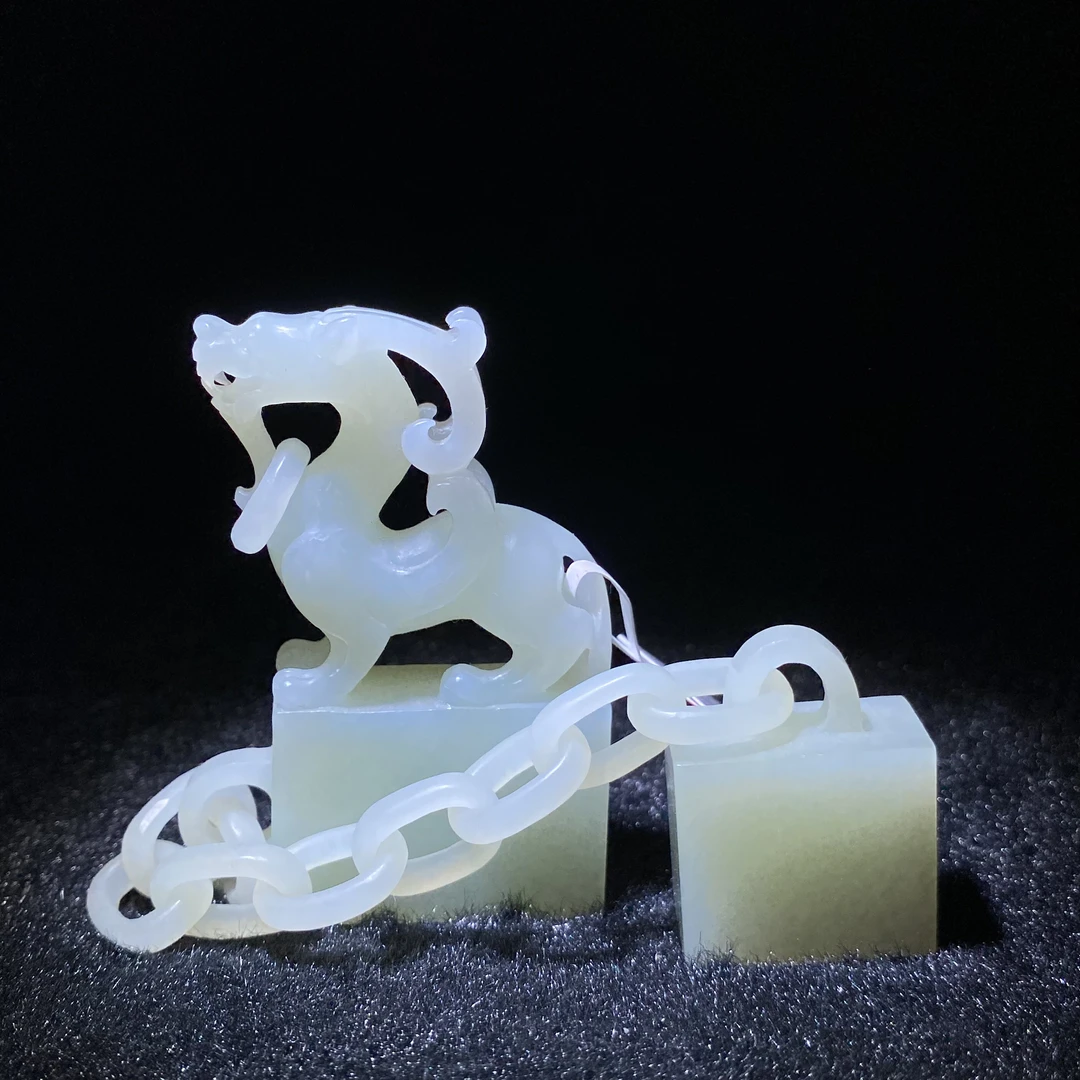 臻藏（8A级）和田玉貔貅链章2410120027