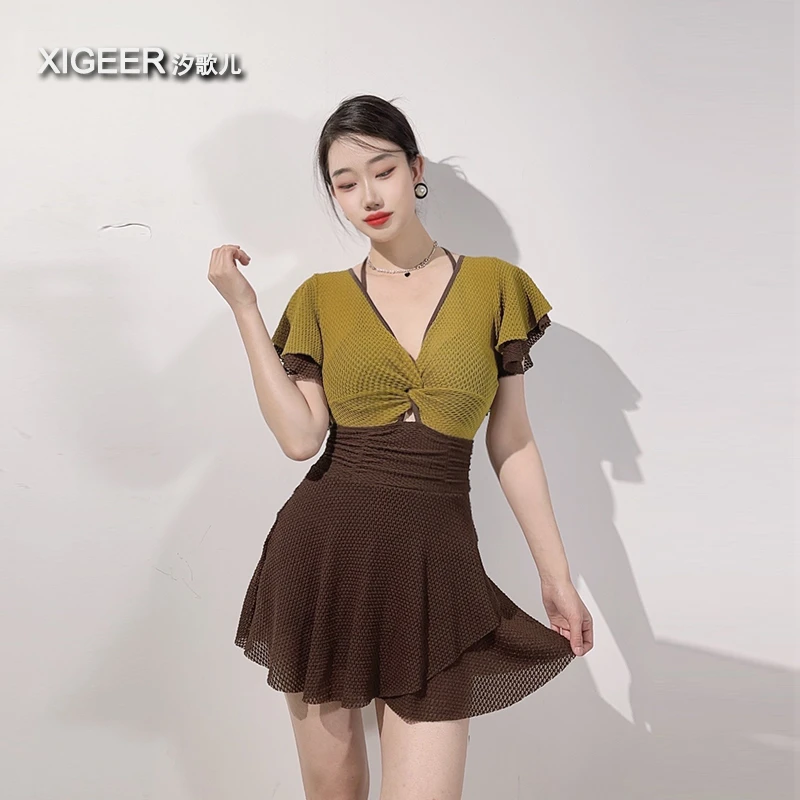 【烟雨霓裳】2025新款泡泡网纱遮肉显瘦聚拢保守撞色高级感连体泳裙