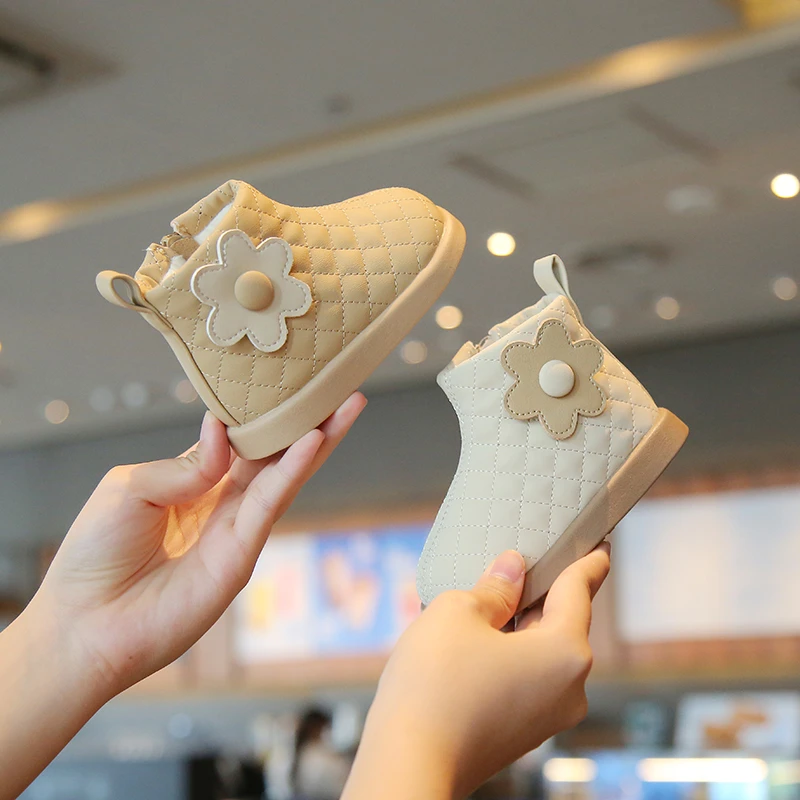 秋冬季女宝宝鞋子男加绒1一2-3岁小童短靴子婴儿二棉鞋软底小皮鞋