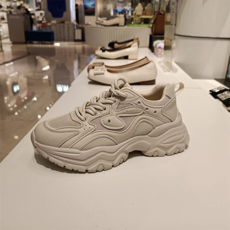 千百度兔年定制款老爹鞋2023秋商场正品厚底休闲运动鞋A23401898