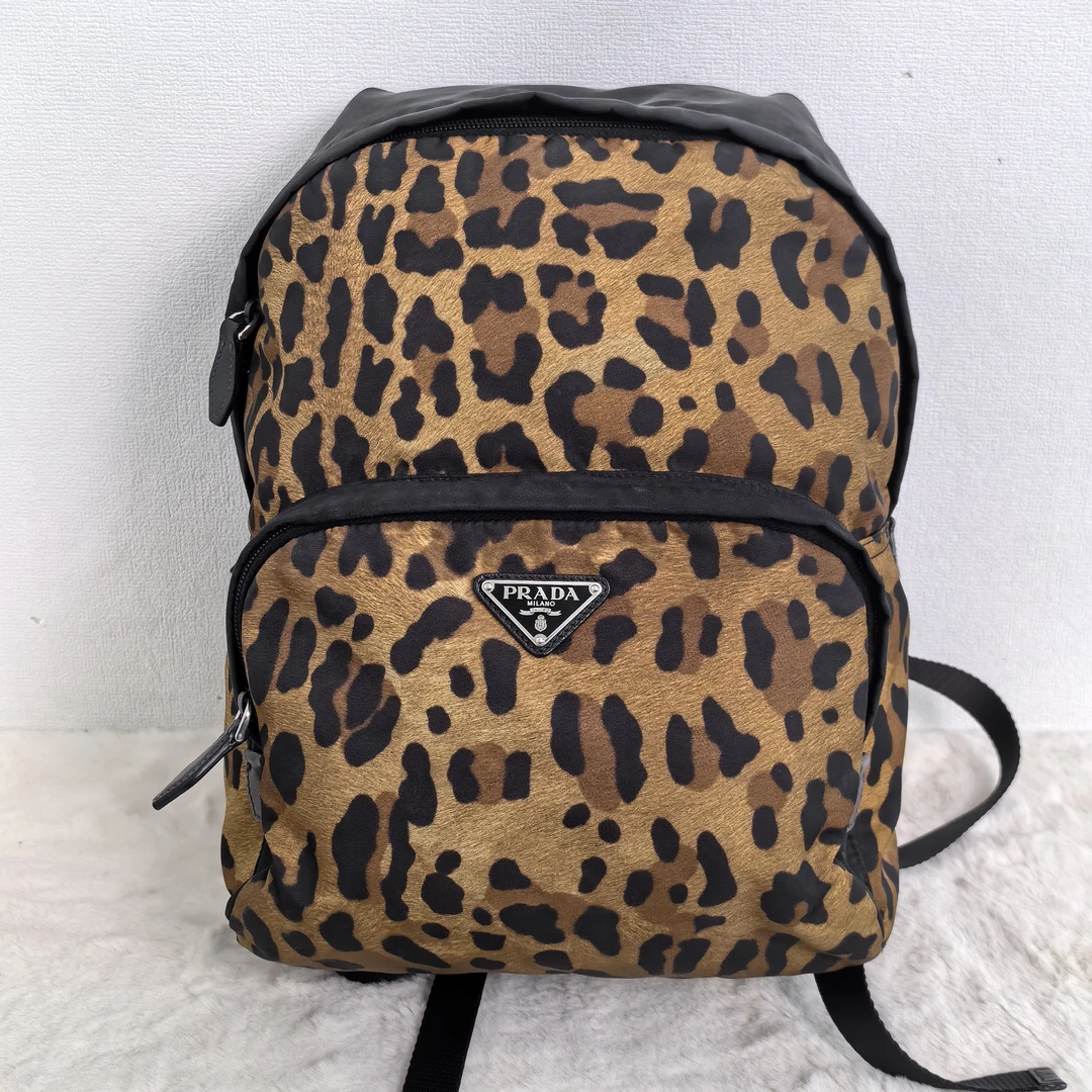 95新 Prada/普拉达 2153/时尚休闲豹纹尼龙迷彩双肩包