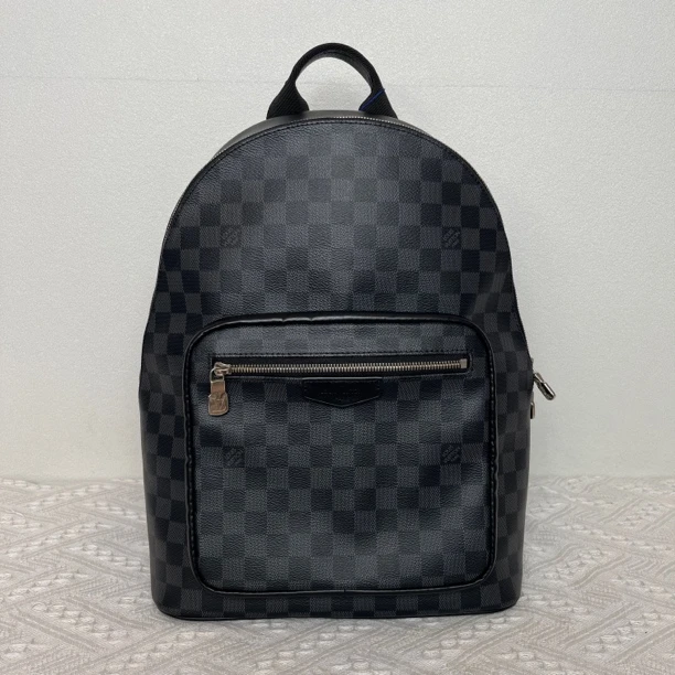 99新 LouisVuitton/路易威登 97新/3782芯片款时尚黑棋盘格双肩包