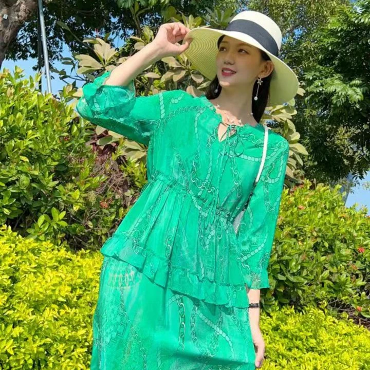 【2307花颜如玉】时尚显白显高挂脖桑蚕丝真丝连衣裙  裙长116