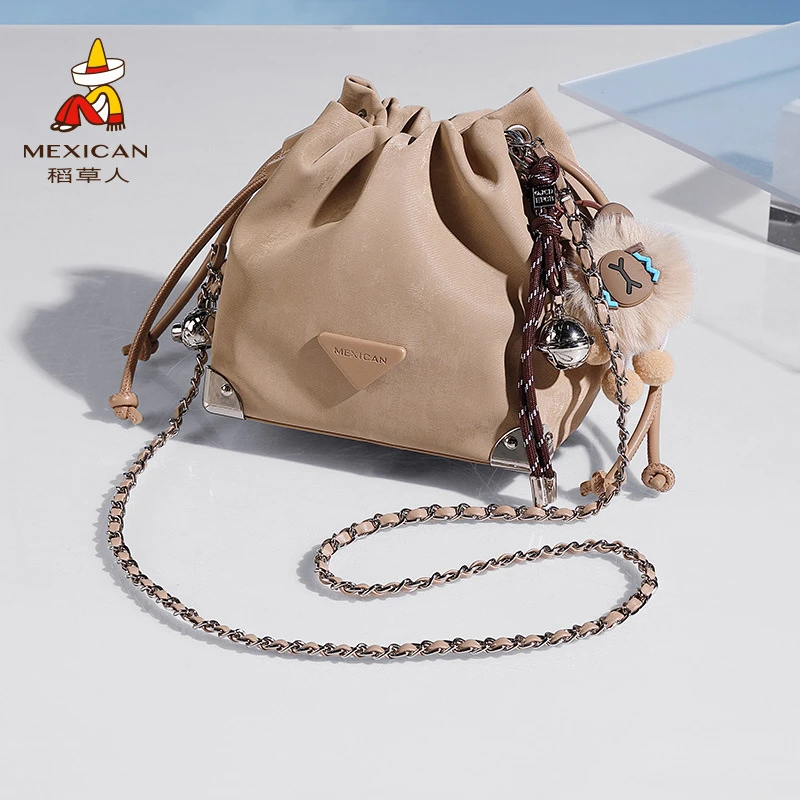 稻草人包包女2025新款流行小包时尚链条斜挎包洋气抽带洋气水桶包