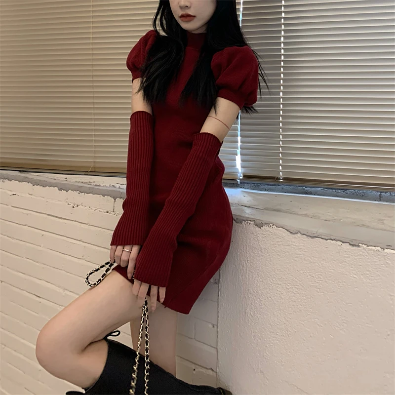 白色针织连衣裙女冬季设计感泡泡袖高腰显瘦包臀打底内搭毛衣裙子