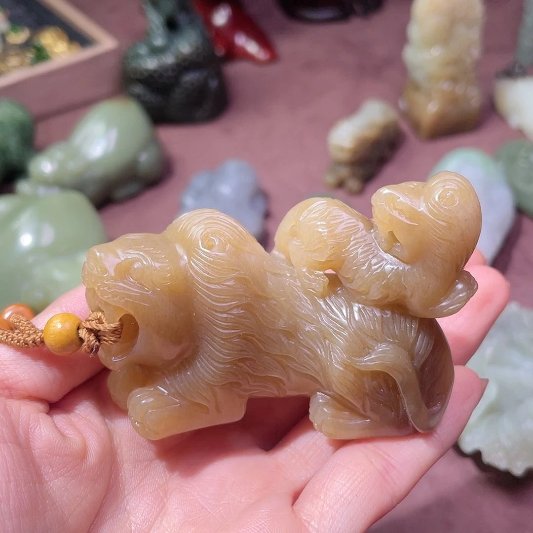 和田玉颈饰未镶嵌