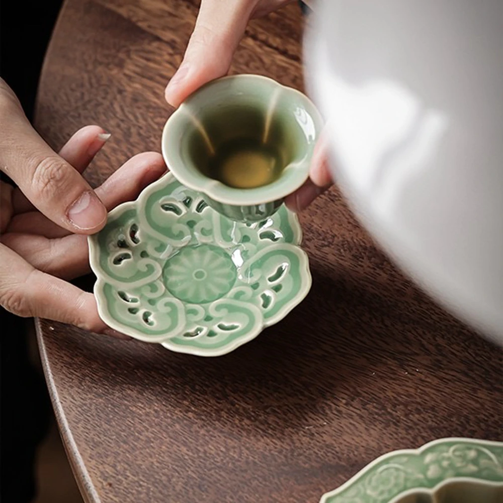 叶屿 越窑青瓷四叶草主人杯家用复古手工品茗杯个人单杯闻香杯子