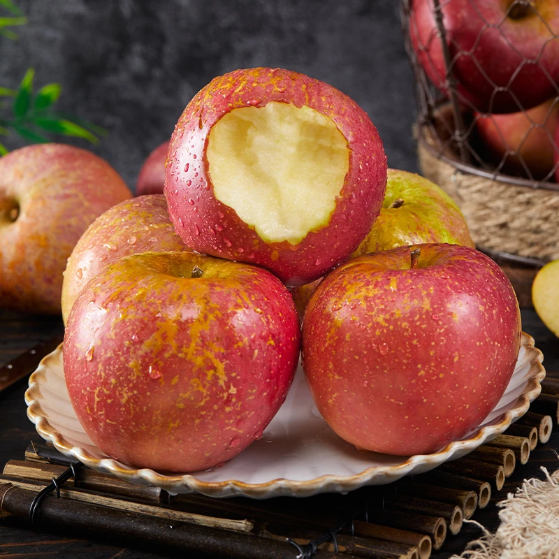 昭通糖心丑苹果鲜艳中果，汁水多口感脆果园发，5/9斤包邮新鲜采摘