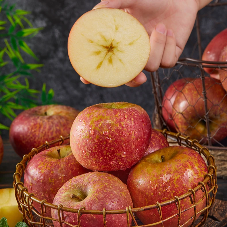 昭通高原糖心丑苹果果园直发，新鲜采摘口感清脆多汁，9斤包邮现发