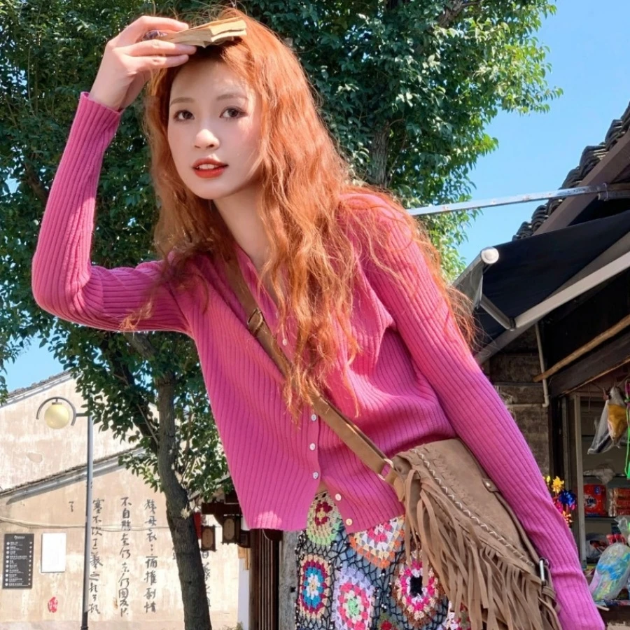 秋季外穿时髦洋气短款开衫网红款外套玫红色长袖针织衫女外搭上衣