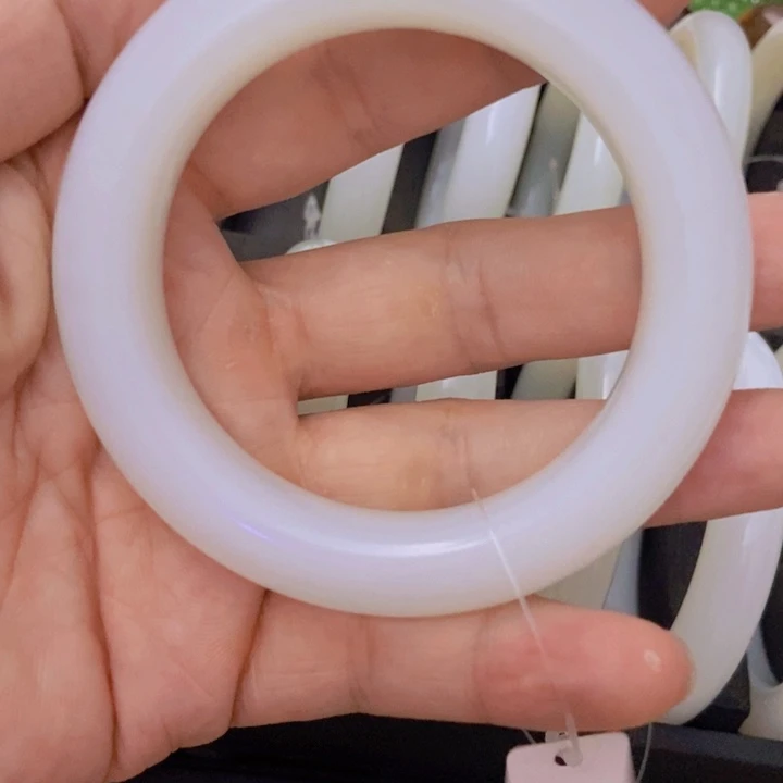 和田玉（糖玉）手镯未镶嵌菠**丶