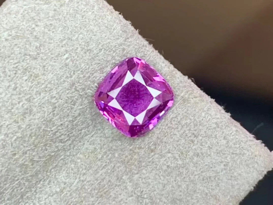 『GRS彩宝』天然无烧薰衣草色紫蓝宝1.57克拉