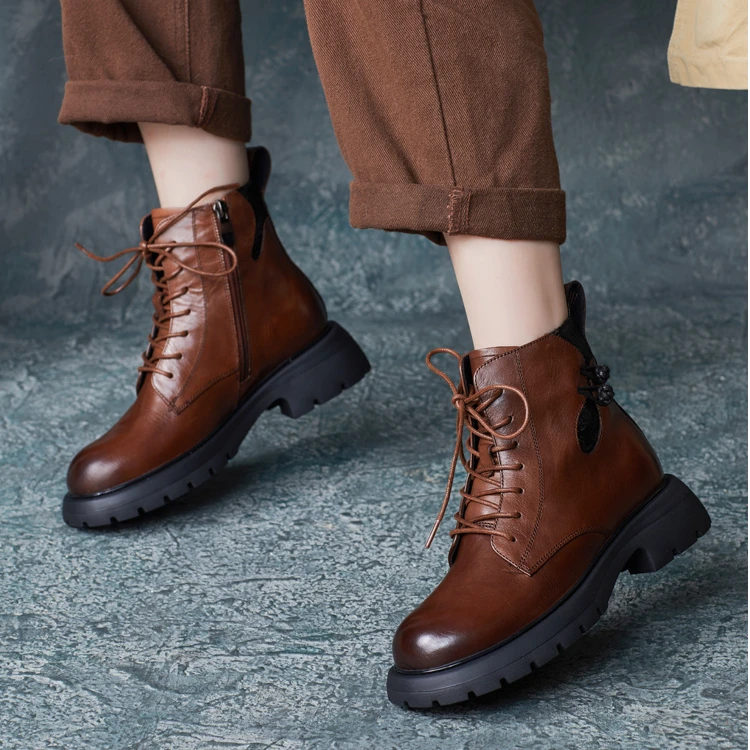 2024秋冬新款帅气英伦风手工圆头牛皮交叉系带高帮单靴马丁靴女鞋