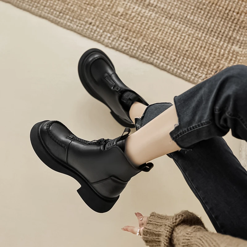 马丁靴女真皮2023年秋冬新款英伦风平底复古软皮前拉链切尔西短靴