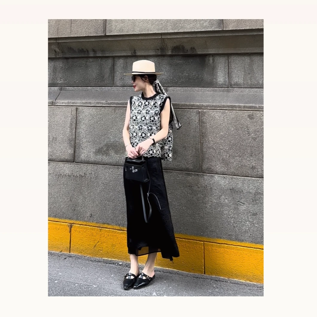 【雪儿姐姐】夏季镂空碎花复古T恤高端立体设计感拼接无袖上衣