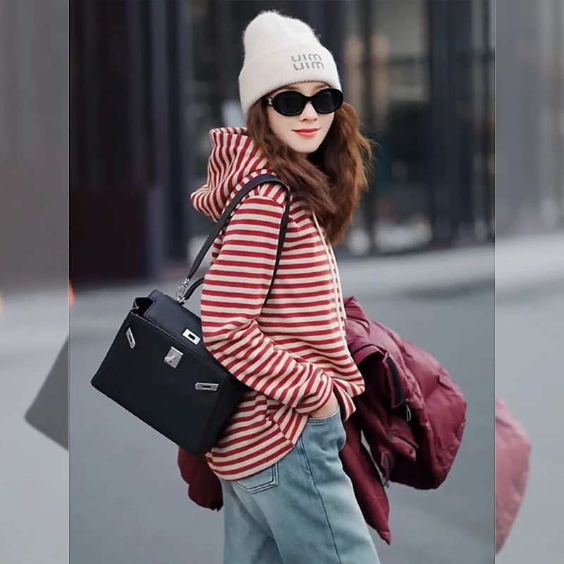 美式复古红色条纹连帽卫衣女小个子秋季2024新款慵懒宽松内搭上衣