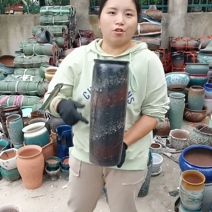 红陶20CM以下口14高42瑕疵