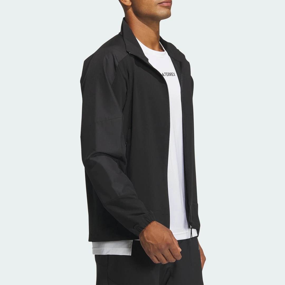 Adidas阿迪达斯正品户外男士立领运动连帽软壳衣外套IP0736