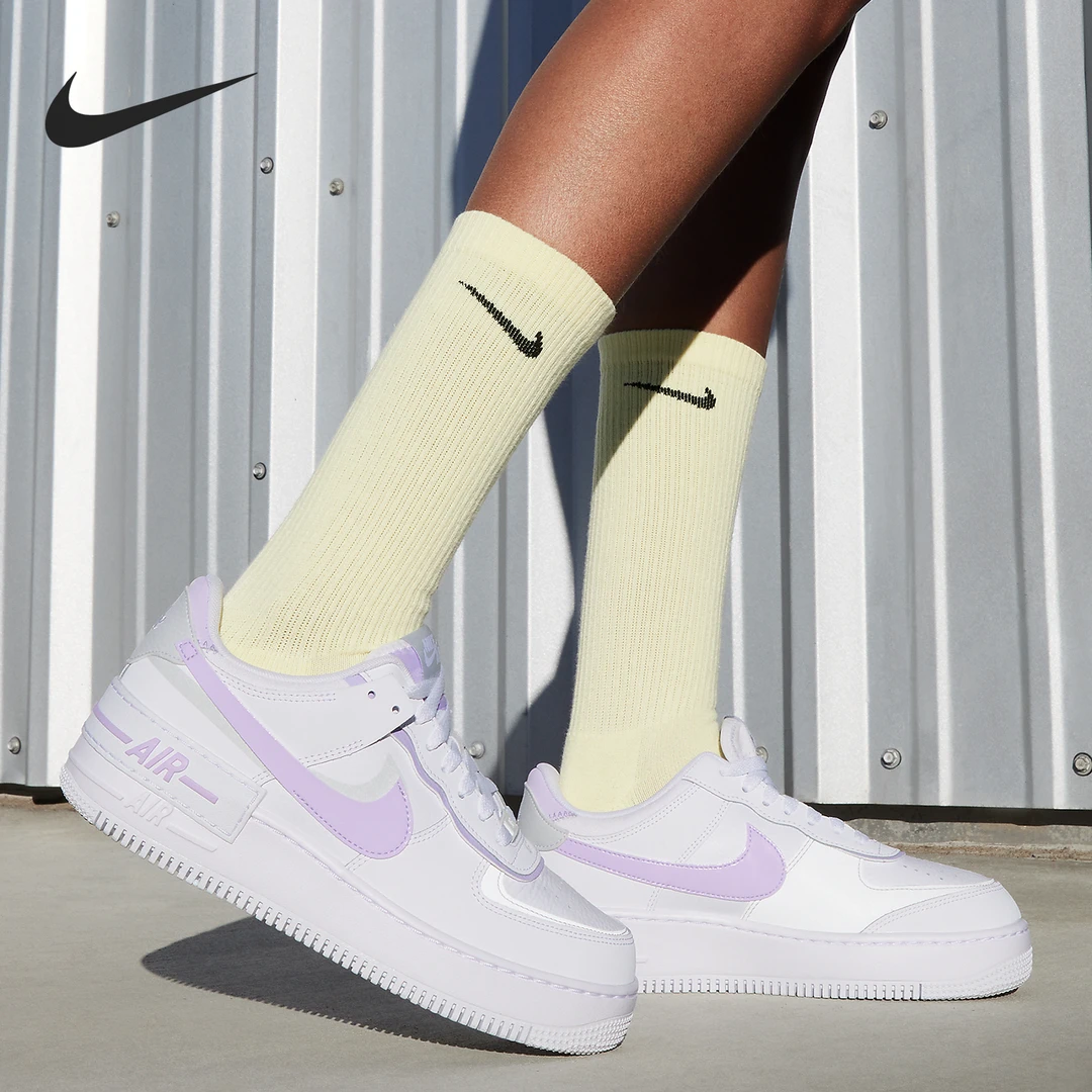 Nike耐克正品新款女士空军一号缓震防滑运动鞋FN6335-102