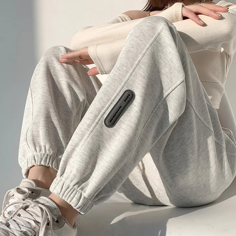 孕妇裤子女春秋加绒运动裤时尚保暖棉裤秋冬外穿新款休闲卫裤冬装