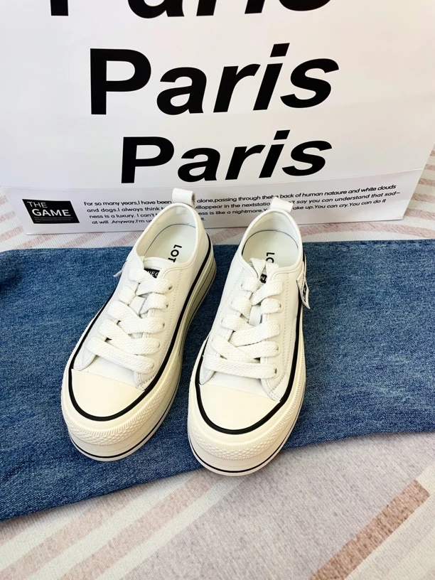 QIAODADA 时尚百搭厚底皮面休闲板鞋L 9602 （no退no换）