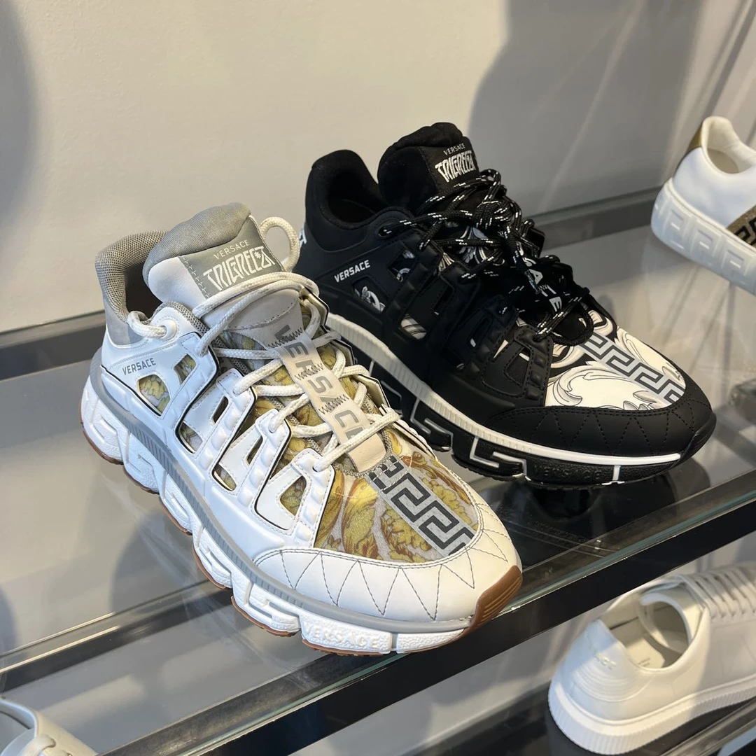 全新未使用 Versace/范思哲 男士休闲鞋