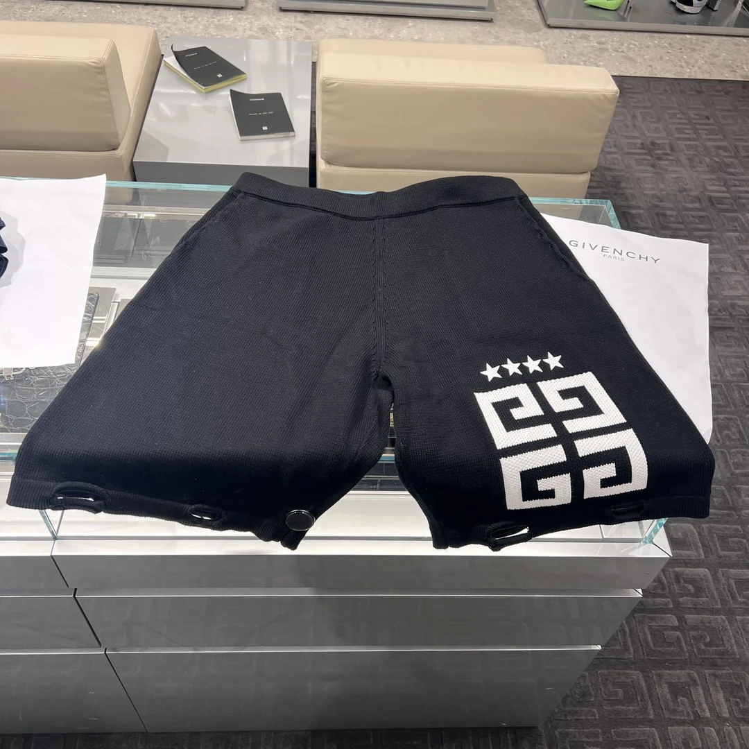 全新未使用 Givenchy/纪梵希 男士短裤