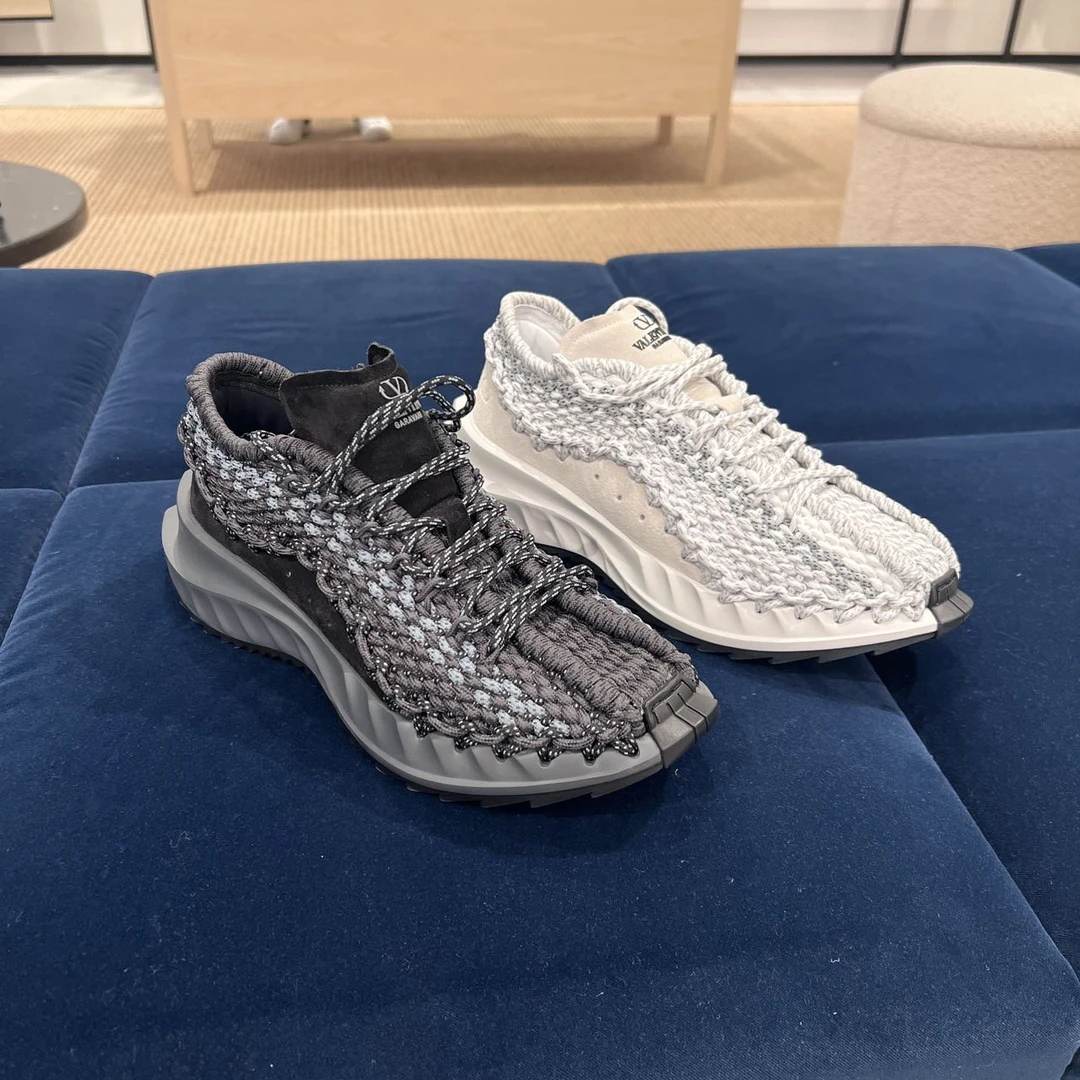 全新未使用 Valentino/华伦天奴 爆款百搭男士系带编织休闲鞋